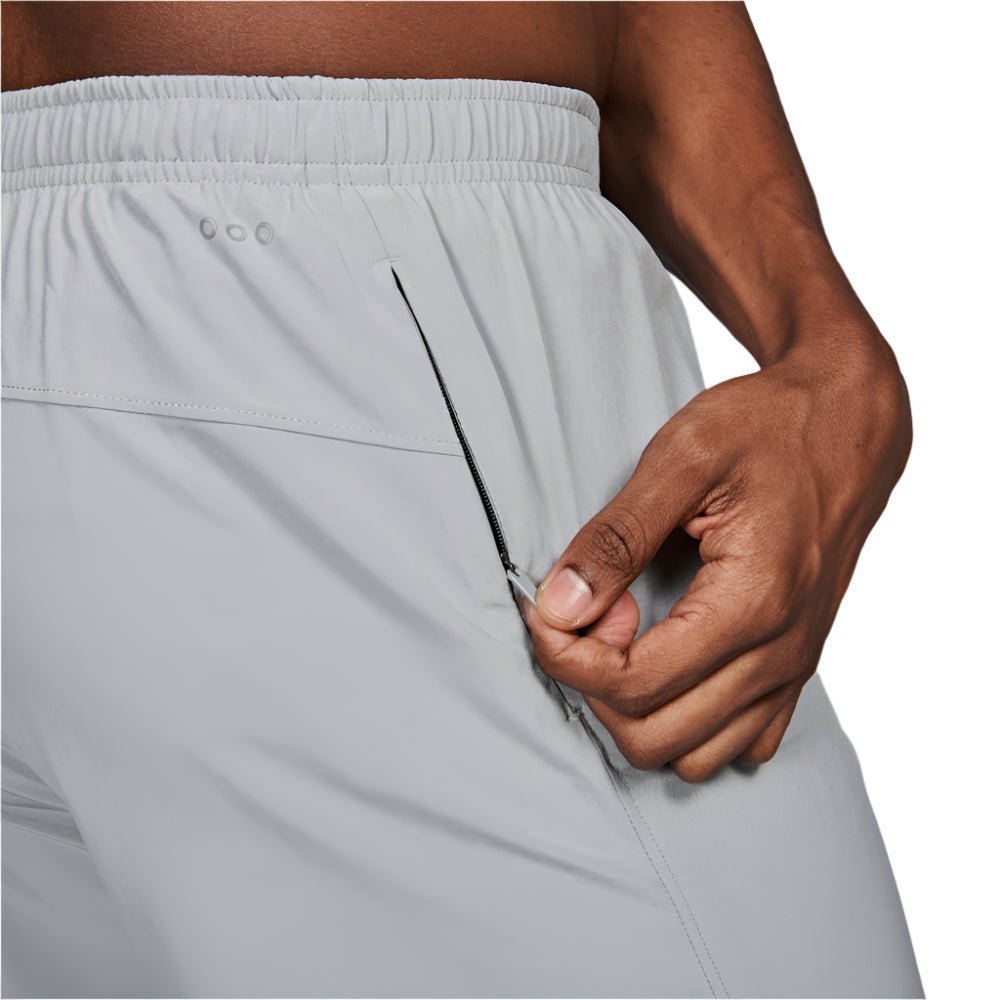 SAUCONY - OUTPACE 5INCH SHORT Men - Rev Online